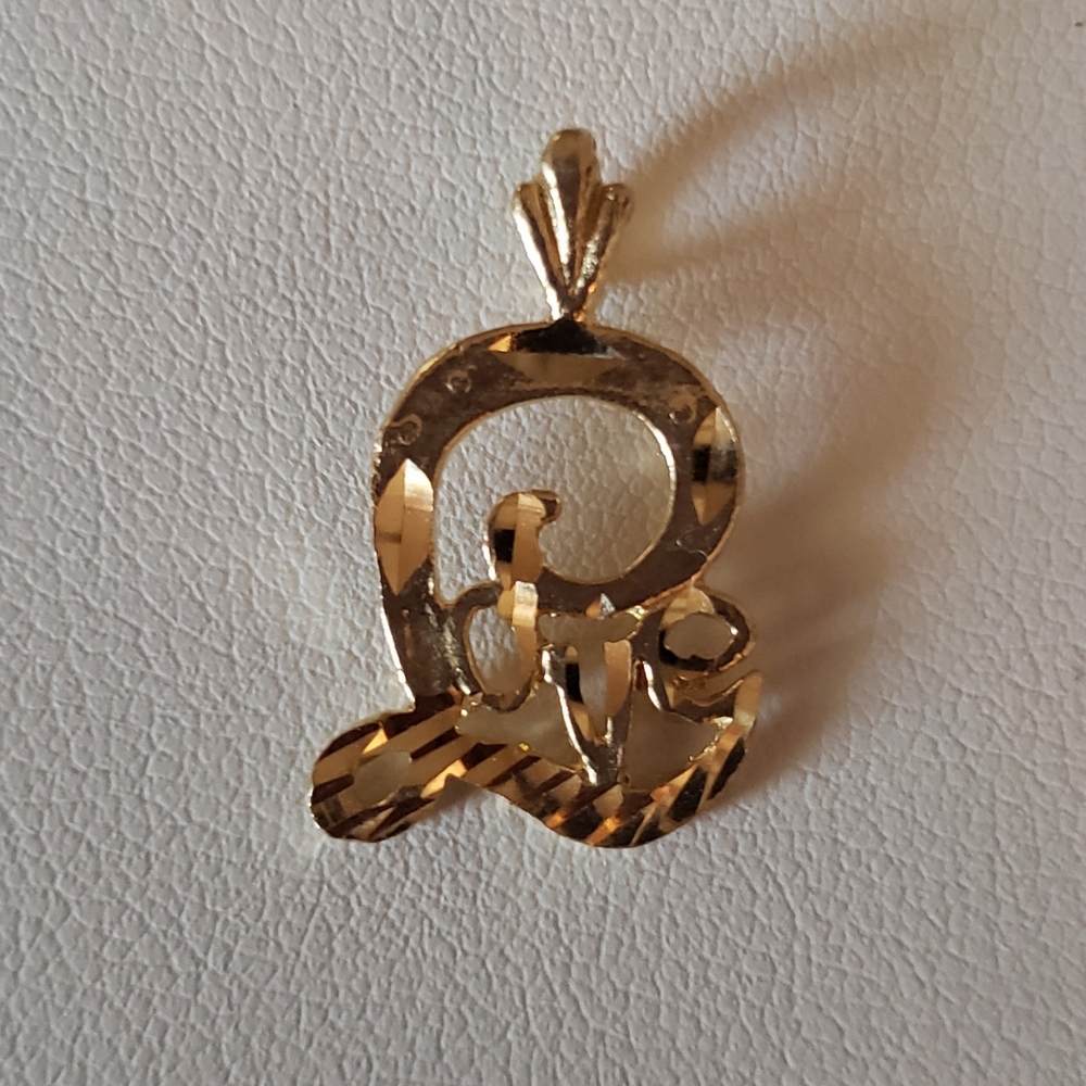 14K Yellow Gold Love Pendant